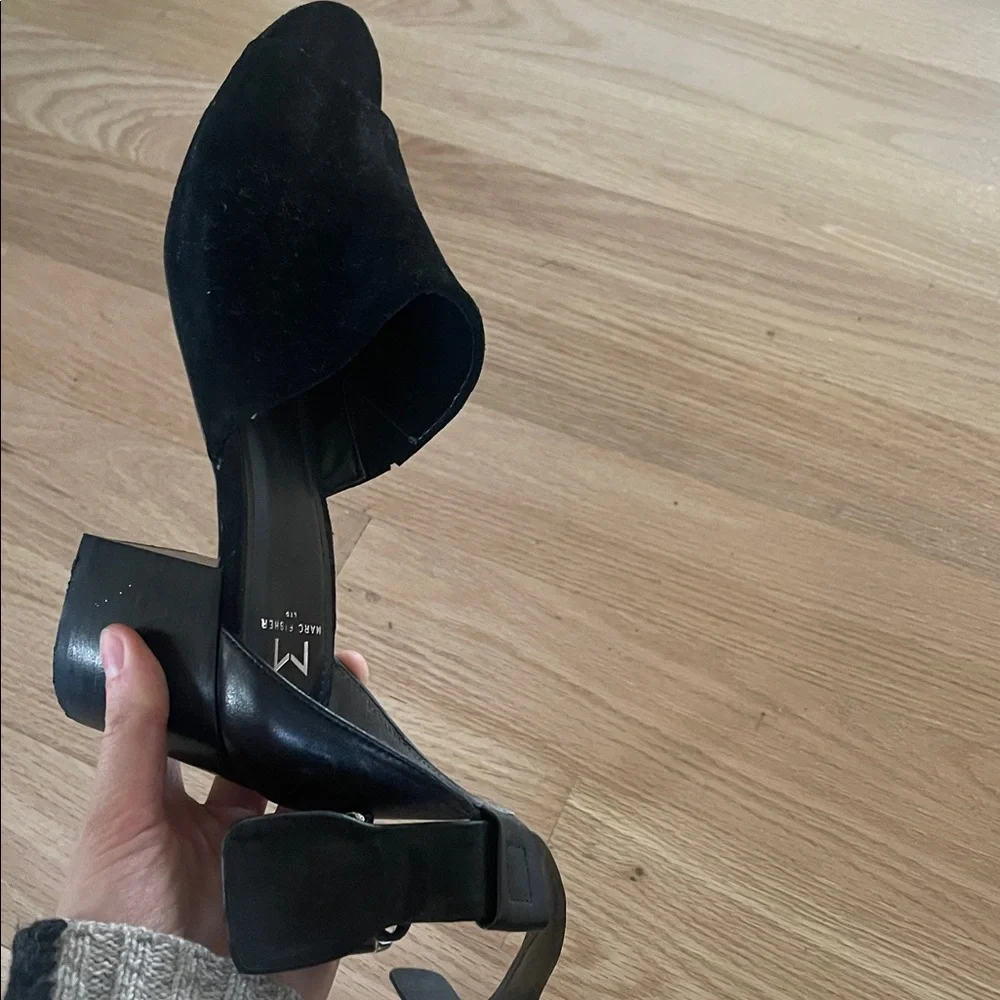 Black sandals - Marc Fisher Black Suede Mules size 7.5 - Picture 5 of 7